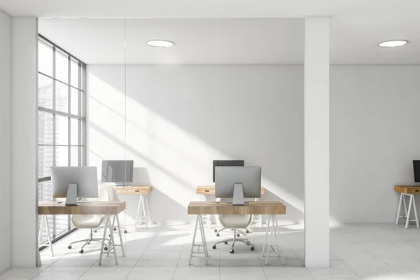 Innenraum eines komfortablen weißen Büros — Stockfoto