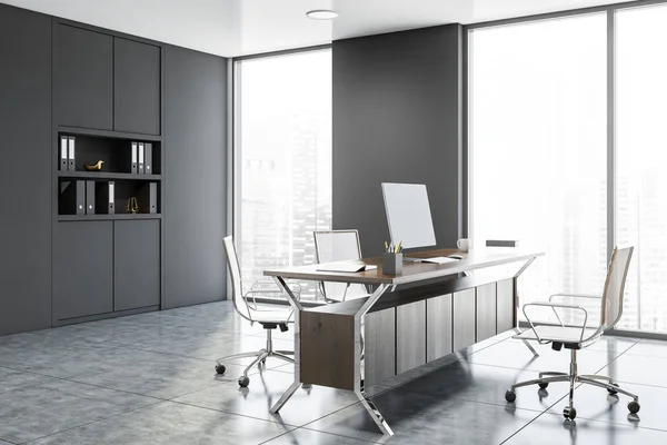 Corner of panoramic gray CEO office — Stock Photo, Image