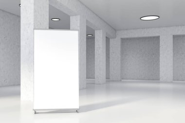 Sütunları ve posterleri olan beyaz boş ofis salonu