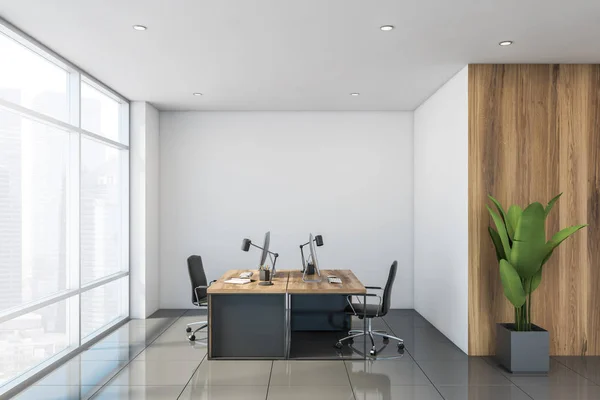 Espaço de trabalho em escritório moderno branco e de madeira — Fotografia de Stock