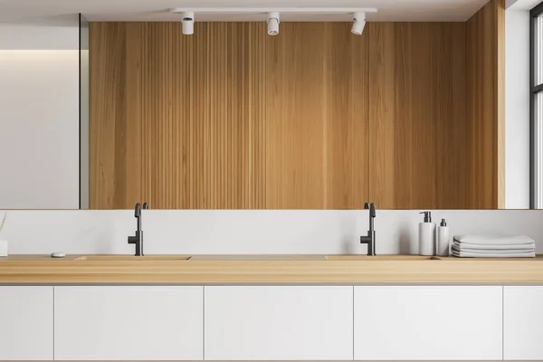 Salle de bain blanche et bois avec double lavabo close up — Photo