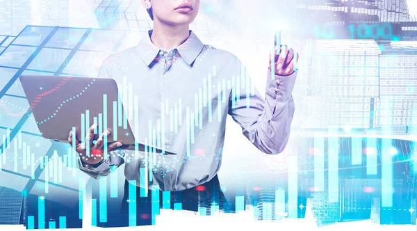 Woman working with forex graph in city — Stock Photo, Image