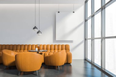 Beyaz duvarları olan şık panoramik bir kafe, rahat turuncu kanepe ve yuvarlak masaların yanında duran koltuklar ve dikey maket posterleri. Bulanık şehir manzarası. 3d oluşturma
