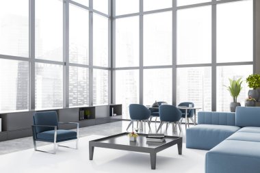 Panoramik oturma odasının köşesinde gri duvarlar, beton zemin, rahat mavi kanepe ve kare sehpanın yanındaki koltuk. Arka planda oval masa olan yemek odası. Bulanık şehir manzarası. 3d oluşturma