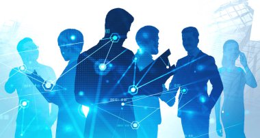 Pano sahibi iş adamı ve farklı takımları, bulanık şehirde ağ arayüzünü iki kez kullanarak birlikte çalışıyor. Ortaklık ve teknoloji kavramı. Tonu ayarlanmış resim