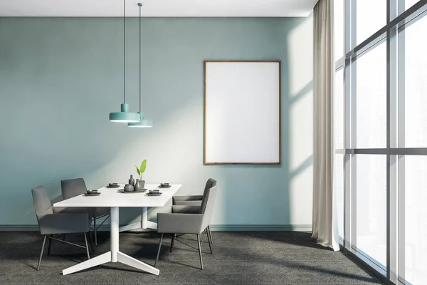 Interior Elegante Sala Jantar Panorâmica Com Paredes Azuis Piso Alcatifado — Fotografia de Stock