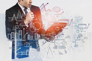 Bulanık, soyut bir şehirde çalışan ve yaratıcı iş planı çizimini iki kez yapan tanınmayan dalgın bir işadamı. İş stratejisi ve yönetim kavramı. Tonu ayarlanmış resim