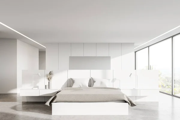 Εσωτερικό Του Σύγχρονου Πανοραμικού Master Bedroom Λευκούς Τοίχους Τσιμεντένιο Δάπεδο — Φωτογραφία Αρχείου