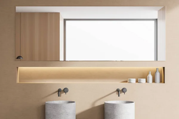 闭合的圆形双水池站在现代浴室与白色和木制墙壁 水平的镜子和货架与美容产品 3D渲染 — 图库照片