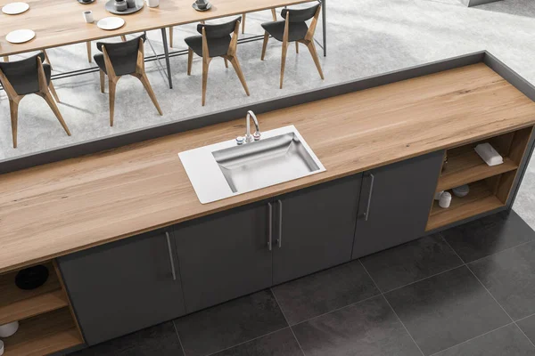 Bovenaanzicht Van Moderne Keuken Met Betonnen Betegelde Vloer Grijs Houten — Stockfoto