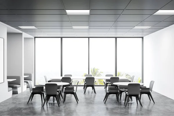 Interior Elegante Cafetería Con Paredes Blancas Suelo Hormigón Mesas Blancas — Foto de Stock