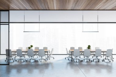 Döşemeli panoramik toplantı odası ve beyaz sandalyeli iki ahşap konferans masası. 3d oluşturma