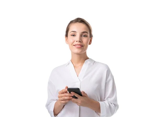 Odizolowany Portret Młodej Uśmiechniętej Europejskiej Biznesmenki Trzymającej Smartfona Pojęcie Komunikacji — Zdjęcie stockowe