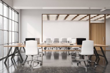 Beyaz duvarları, beton zemini, ahşap bilgisayar masaları ve arka planda toplantı odası olan modern açık uzay ofisinin içi. 3d oluşturma