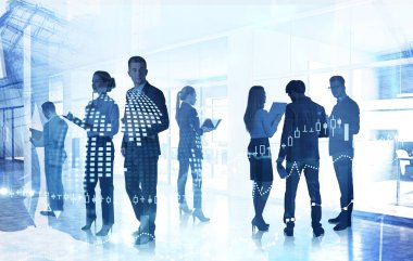 Bulanık şehir ofisinde çalışan iş adamlarının siluetleri. Gezegeni iki kez görüntülüyor. Ortaklık kavramı. Tonu ayarlanmış resim