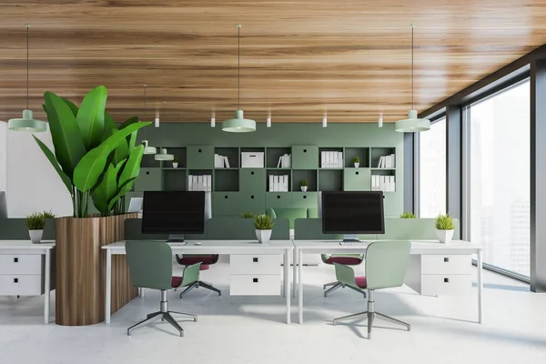 Wnętrze Panoramicznego Biura Otwartej Przestrzeni Białymi Zielonymi Ścianami Betonową Podłogą — Zdjęcie stockowe