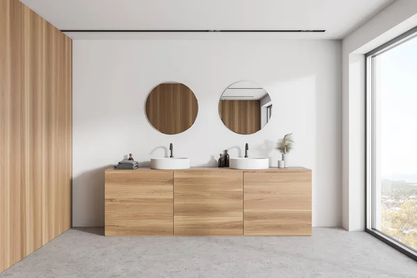 Interieur Eines Stilvollen Badezimmers Mit Weißen Wänden Betonboden Doppelwaschbecken Und — Stockfoto
