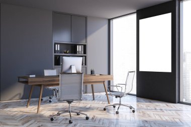 Gri duvarları, ahşap zemini ve bilgisayar masası olan minimalist CEO ofisinin köşesi. Dikey maket posteri. 3d oluşturma