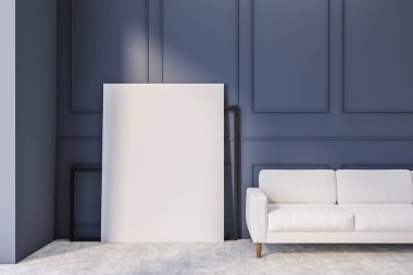 Mavi duvarları, beton zemini, uzun beyaz kanepesi ve dikey maket posteri olan modern oturma odasının içi. 3d oluşturma
