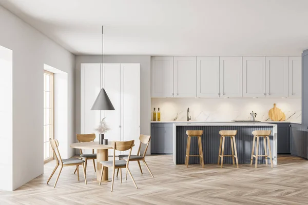 Interior Cozinha Elegante Com Paredes Brancas Cinzentas Piso Madeira Mesa — Fotografia de Stock