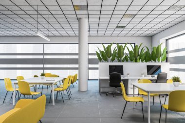 Panoramik ofis bekleme odasının içinde beyaz duvarlar, fayanslı döşemeler ve sehpaların yanında duran rahat sarı koltuklar. 3d oluşturma