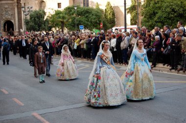 Valencia Ispanya 'da Mayıs ayında San Vicente alayı 