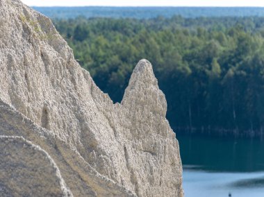Rummu ocağı Estonya'nın Rummu kentinde bulunan bir kireçtaşı ocağıdır. Ocağın doğal alanının büyük bir kısmı yeraltı sularının oluşturduğu bir gölün altındadır ve bir ganimet ucunun yanında yer almaktadır.