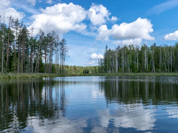 Magnifique Vue Sur Lac Beau Ciel Calme Reflet Lac Contre — Photo