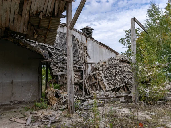 Paisaje Otoño Con Demolición Del Edificio Edificio Destruido — Foto de Stock