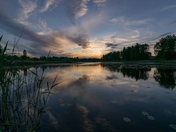 Photo Été Avec Beau Coucher Soleil Coloré Sur Lac Endroit — Photo