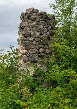 Eski ortaçağ taş kalesi kalıntıları, Ergeme kalesi kalıntıları, Letonya