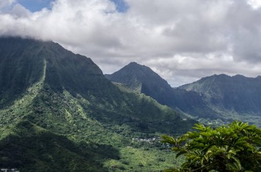 Napali Coast Kauai üzerinde, Hawaii doğa, bulutlar