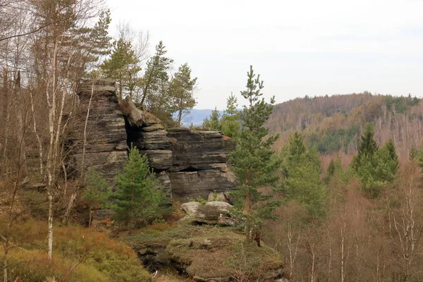 Das Gebirge namens elbe böhmische Sandsteinberge in Deutschland / Tschechien — Stockfoto