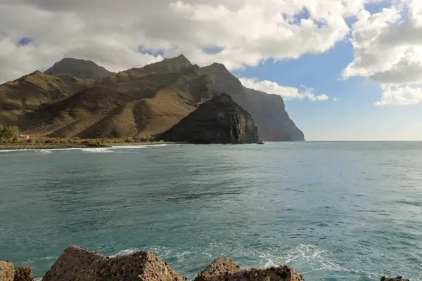 View of the port and beach puerto de la aldea of the Village of San Nicolas in Gran Canaria, Spain — Stock Photo, Image