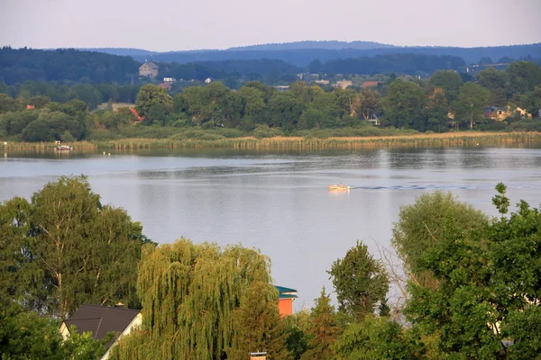 Viaggio sul lago in barca a Werder / Havel, Potsdam, Brandeburgo, Germania — Foto Stock