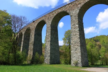 Çek Cumhuriyeti Liberec yakınlarındaki Zeleznicni Demiryolu Viyadüğü