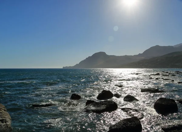 Coucher de soleil sur la mer à Plakias, Crète, Grèce — Photo