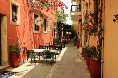 Rethymno, Girit adası / Yunanistan - 28 Mayıs 2019: Girit'teki büyüleyici eski şehir Rethymno, Yunanistan
