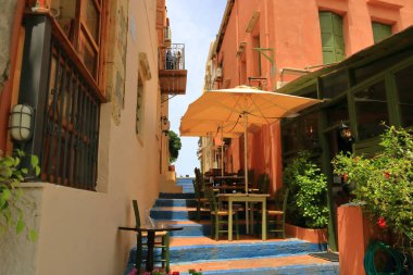 Rethymno, Girit adası / Yunanistan - 28 Mayıs 2019: Girit'teki büyüleyici eski şehir Rethymno, Yunanistan