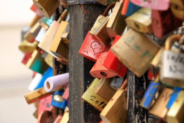 Viyana / Avusturya yakınlarındaki aşk kilitleri