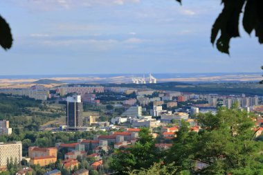 Çoğu daire blokları, Çek Rupublic post-komünist mimarisi, Hnevin Kalesi görünümü