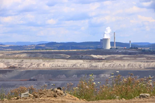 Mina de carbón marrón cerca de Ledvice / bilina en República Checa — Foto de Stock