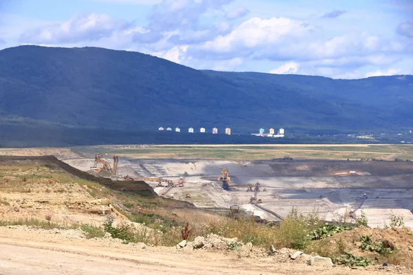 Bruine kolenmijn nabij Ledvice/Bilina in Tsjechië — Stockfoto