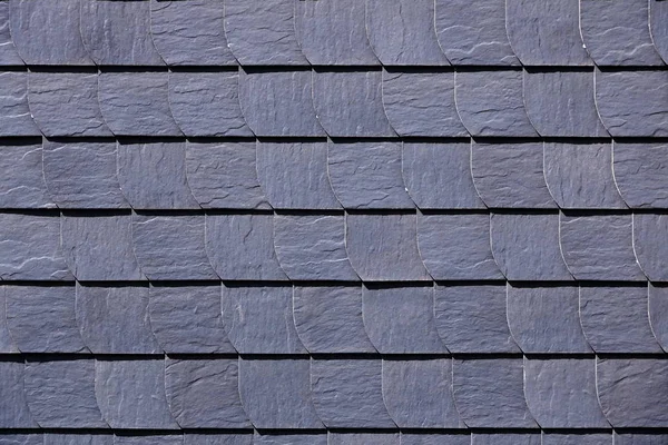 Aged slate roof tiles close-up — Stock Photo, Image