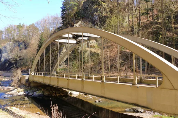 Uma Pequena Ponte Cavalete Trem Aço Enferrujado — Fotografia de Stock