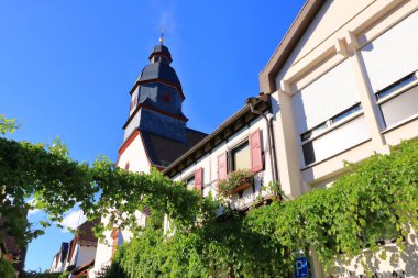 Temmuz 05 2020 - Ilbesheim, Almanya: Alman Rheinland-Pfalz eyaletinin güneybatısında yer alan bir şehirdir.
