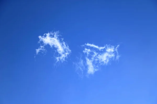 Fondo Cielo Azul Con Nubes Blancas — Foto de Stock