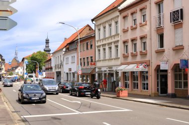 10 Temmuz 2020 - Bad Bergzabern, Almanya: Zevksiz Bergzabern Şehri