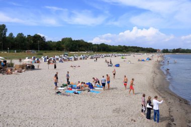 22 Ağustos 2020 - Boltenhagen, Mecklenburg-Vorpommern / Almanya: Baltık Denizi Hamamı Boltenhagen, Mecklenburg. Baltık Denizi tatilcileri için bir turist mıknatısı.