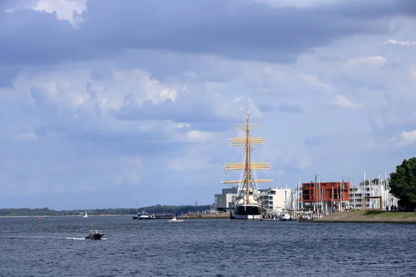 Agosto 2020 Travemuende Alemanha Famosa Marina Mar Báltico Com Muitos — Fotografia de Stock